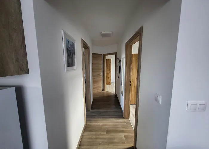 Galamb Vendeghaz * Vonyarcvashegy